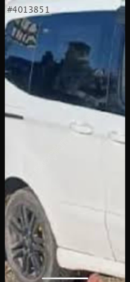 Başlık Ford tourneo curier sağ sürgülü kapı beyaz hatssız