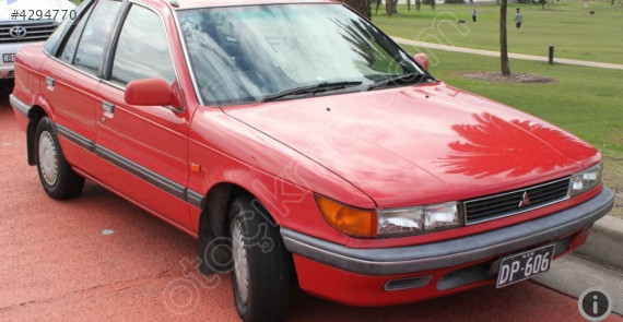 1995 Mitsubishi Lancer ön farlar