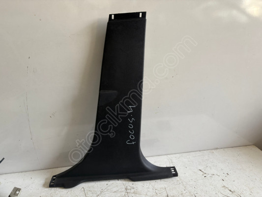 FORD FOCUS SAĞ ORTA DİREK ALT TRİM