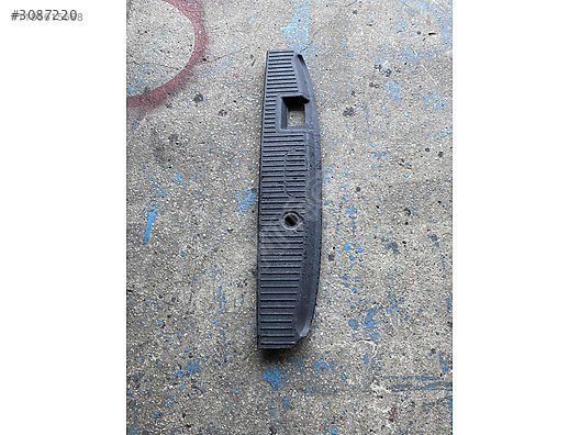 Ford Courie arka panel üst paketi