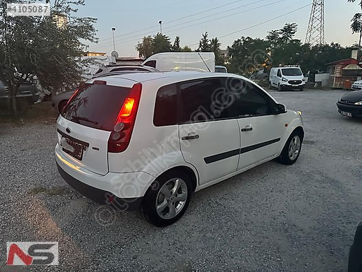 FORD FİESTA KAPI İÇİ BAKALİT VE FORD TÜM ÇIKMA PARÇALAR