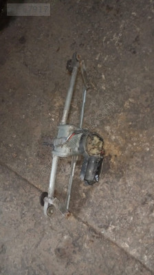 Renault Clio 2 silecek motor freze