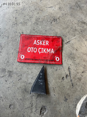 Vectra b sağ ön kapı iç üçgeni
