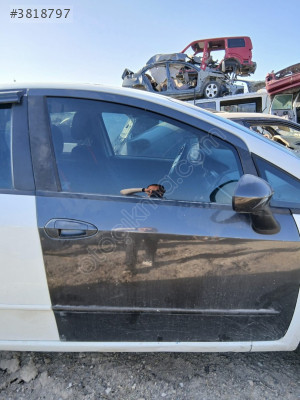 Fiat linea çıkma orjinal hatasız gıri sag ön kapı cıkma orjinal