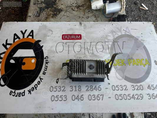 89661-0ZQ60 Toyota Auris 1.6 Motor Beyni Çıkma Orjinal