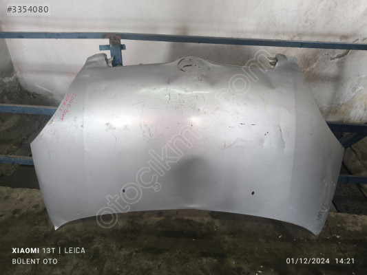 Toyota Yaris motor kaputu orijinal çıkma