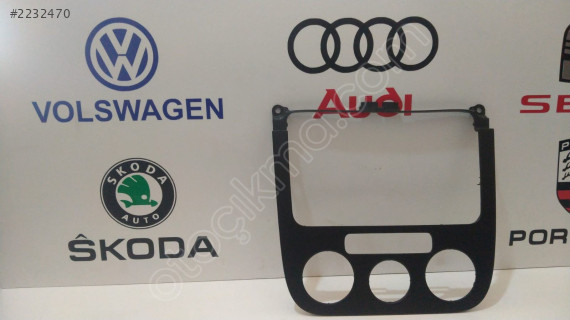 1K0858069 TEYİP RADYO ÇERÇEVESİ GOLF5/JETTA
