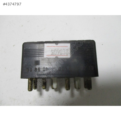 Mercedes W129 W140 W202 Soğutma Fan Rölesi 0015428219