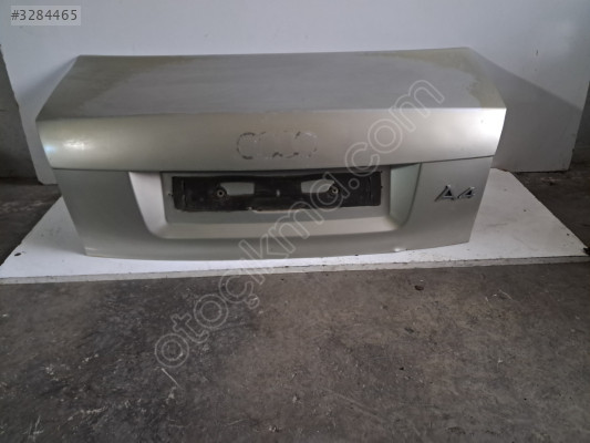 AUDİ A4 BAGAJ KAPAĞI
