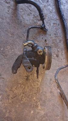 Citroen c15 direksiyon pompasi