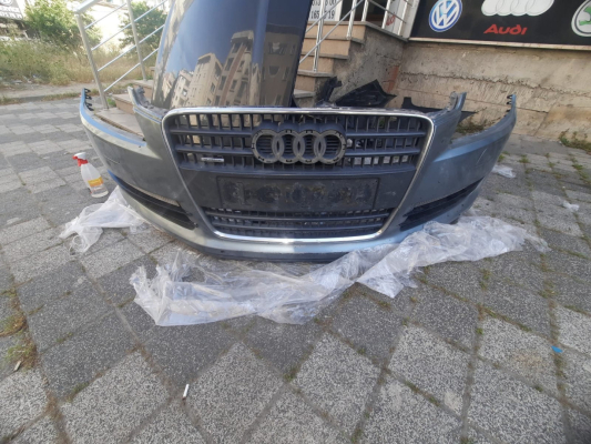AUDİ Q7 ÖN TAMPON