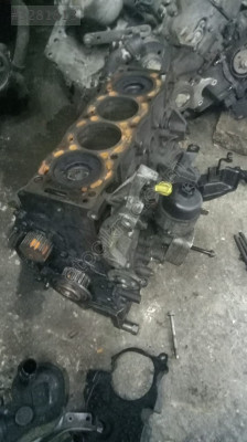 Citroen C5 2.0 Dizel Yarım Motor Yedek Parçası