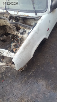 Reno Ekspres sağ, sol ön çamurluk parçası çıkma