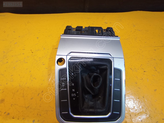 VW PASSAT B8 ORTA KONSOL VİTES ÇERÇEVESİ DOLU 3G1863284 ORJ SÖKME