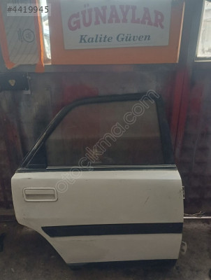 Mazda 323 Sağ Arka Kapı