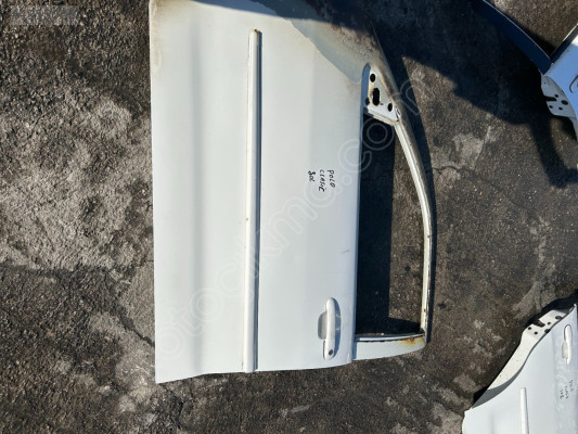 VOLKSWAGEN POLO CLASSİC SOL ÖN KAPI ORJİNAL ÇIKMA