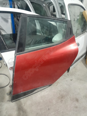 Clio 4 sol arka kapı