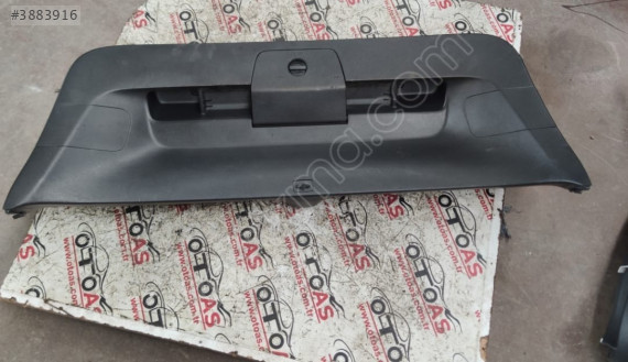 VOLKSWAGEN GOLF 7.5 İÇ KAPLAMA PLASTİĞİ 5G6867605
