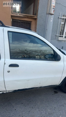 Fiat strada sağ ön kapı