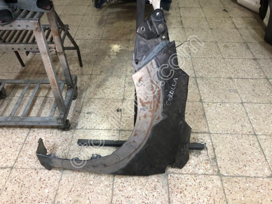 TOYOTA COROLLA SOL ÖN ÇAMURLUK