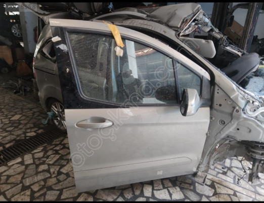 2017 FORD COURİER SAĞ ÖN KAPI