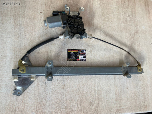 Nissan Note Sol Ön Cam Krikosu