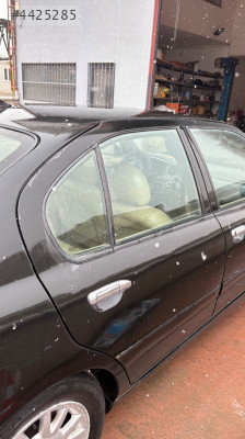 2000 model nissan primera sağ arka kapı