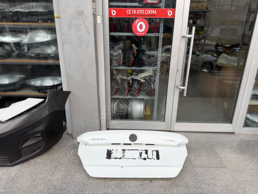 FİAT EGEA BAGAJ KAPAGI ÇIKMA ORJİNAL BEYAZ