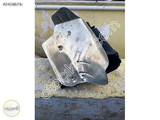AUDİ 1.8 Düz Hava Filtre Kutusu - Renault R18 Model Uyumlu