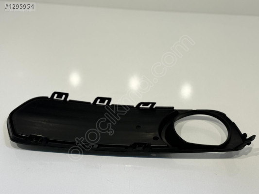 51117245869 7245869 BMW F20 F21 SOL SİS FARI ÇERÇEVESİ