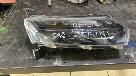 DACİA SPRİNG SAĞ FAR
