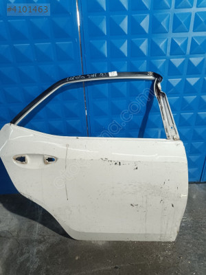 TOYOTA COROLLA SAĞ ARKA KAPI 2013/2018