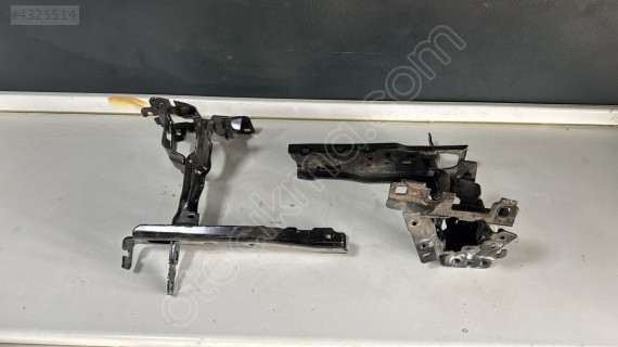 BMW 5 SERİ G60 7 SERİ G70 SAĞ-SOL FAR YUVA SACI 9464027/28