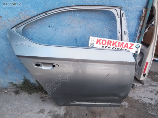 SKODA SUPERB SAĞ ARKA KAPI 2015-2024