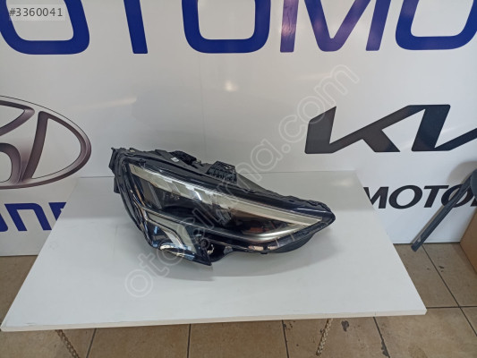 AUDİ A3 2020-2024 SAĞ FAR ORİJİNAL  ÇIKMA YEDEK PARÇA
