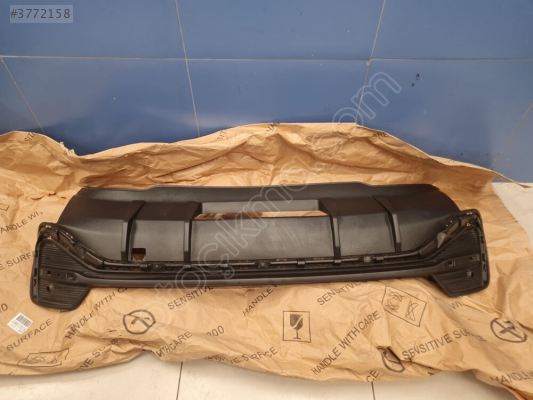 Audi Q3 2018–2024 Arka Tampon Alt Difüzör 83F807521B9B9