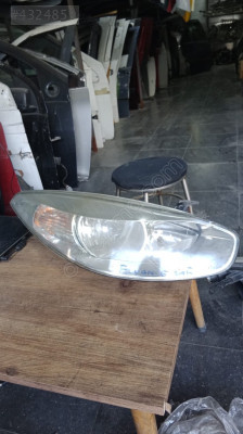 Renault Fluence sağ ön far orijinal