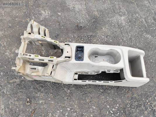 FORD FOCUS ORTA KONSOL OTO FEDAİ
