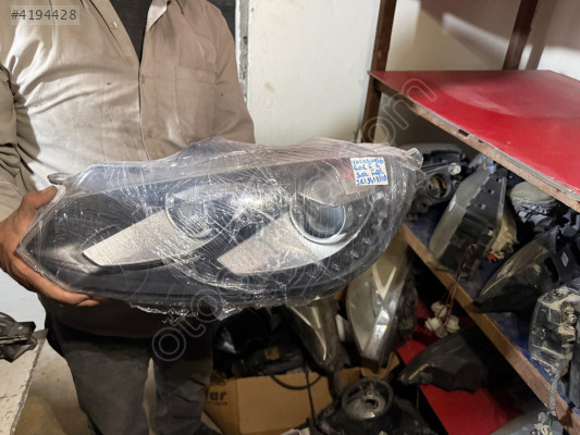 VOLKSWAGEN GOLF 6 SOL FAR MERCEKLİ LEDLİ ORJİNAL ÇIKMA TEMİZ