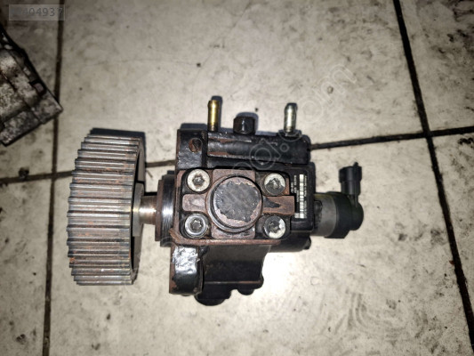 ÖZMEN OPEL İNSİGNİA 2.0 MAZOT POMPASI 55571005