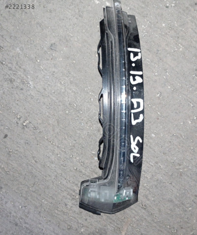 8V0949101 13-19 A3 ORJ. ÇIKMA SOL DİKİZ AYNA SİNYALİ