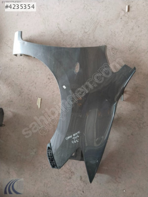 TOYOTA AURIS 2008 ÇIKMA HAFİF HASARLI SAĞ ÖN ÇAMURLUK