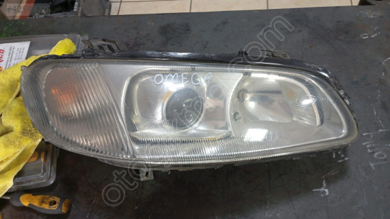 OPEL OMEGA SAĞ FAR