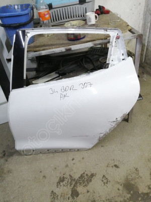 RENAULT CLİO 4 SOL ARKA KAPI