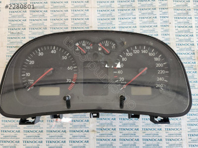 1J0920821A 1J0920 821A VW GOLF 4 GÖSTERGE SAATİ ÇIKMA