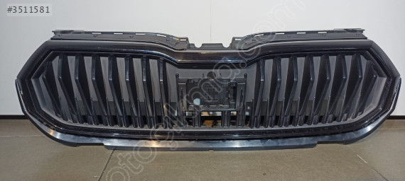 6VA853653 SKODA FABİA 22 ORJİNAL ÖN PANJUR .