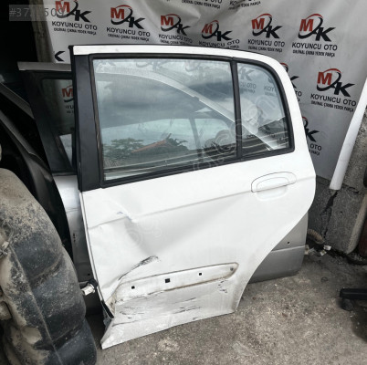Hyundai Getz sol arka kapı kazalı