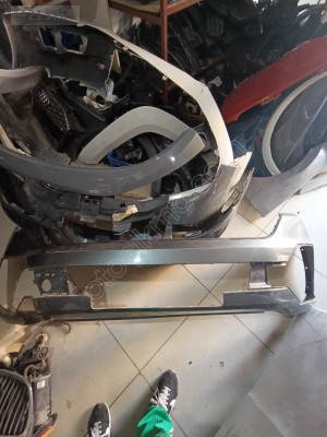 Volkswagen Transporter t8 ön tampon orjinal çıkma parça