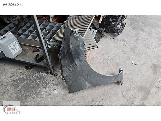 FORT FİESTA 2012 MODEL SAG ÖN CAMURLUK