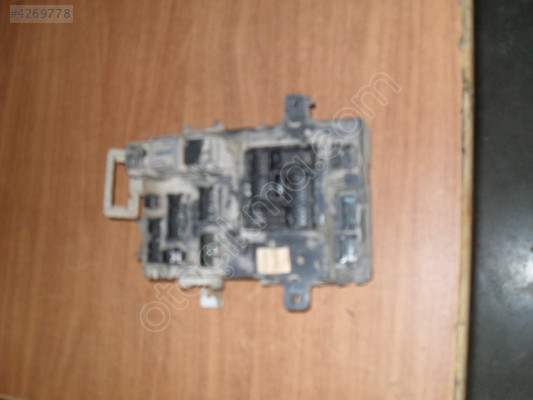 NİSSAN PRİMERA 1,6 ÇIKMA SİGORTA KUTUSU